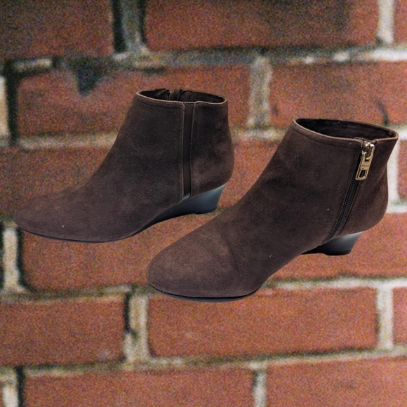 Coach Mahogony Maya Suede Polished Calf Wooden Wedge Heel Ankle Booties - Picture 1 of 8
